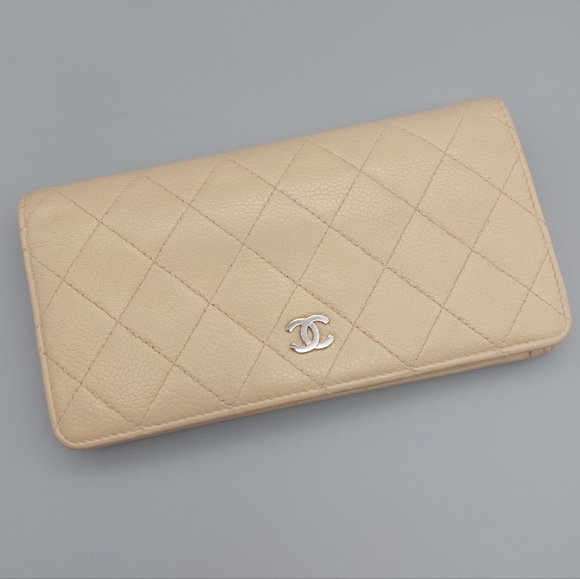 💮CHANEL Beige Quilted Leather Wallet💮 - Picture 15 of 17